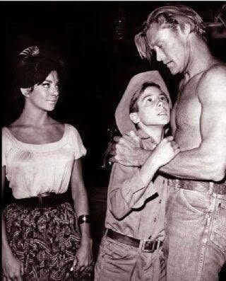 2Little-known mistakes and bloopers in The Rifleman 2